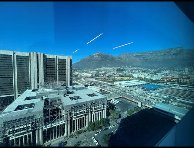 197M² OFFICE TO LET IN FORESHORE